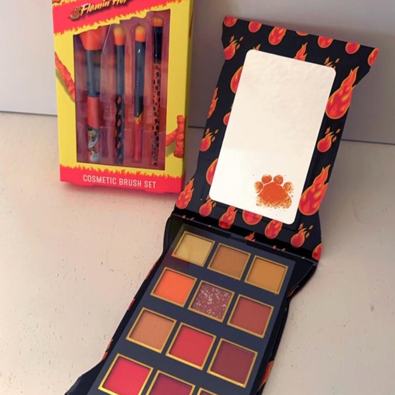 Cheetos Eyeshadow Palette & Brushes Makeup Set