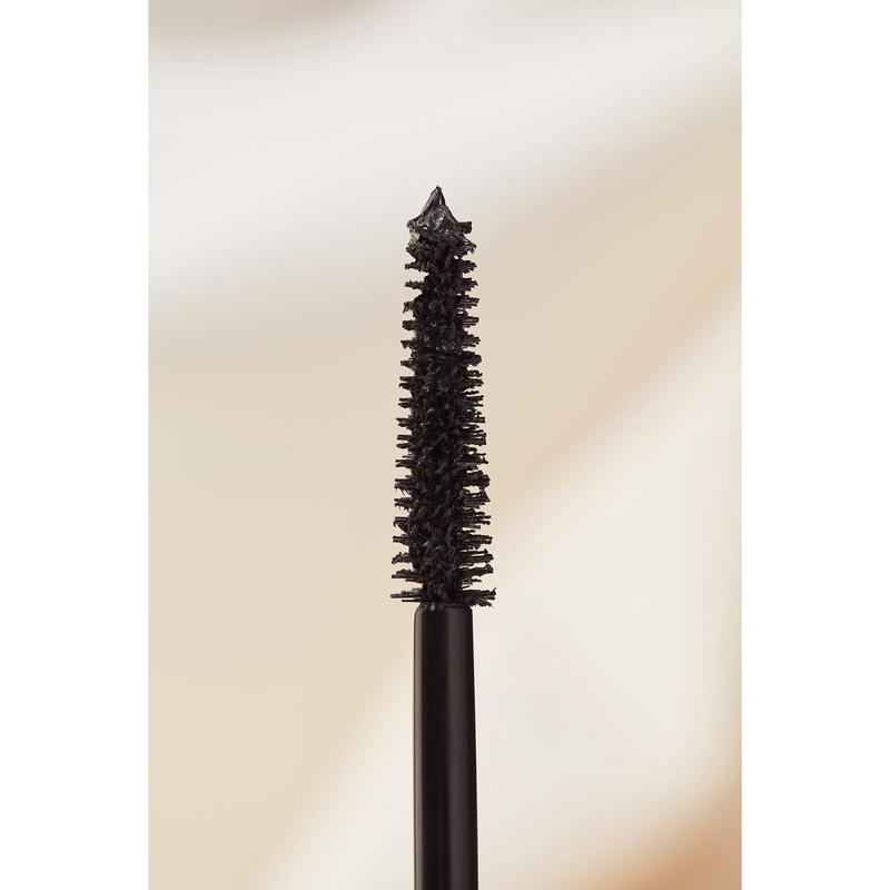 Lash-Amplifying Mascara