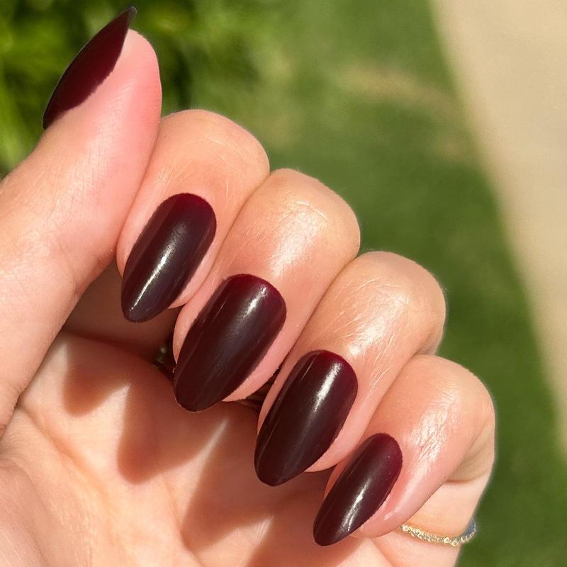 Obsessed - Press-On nails | Medium | Almond