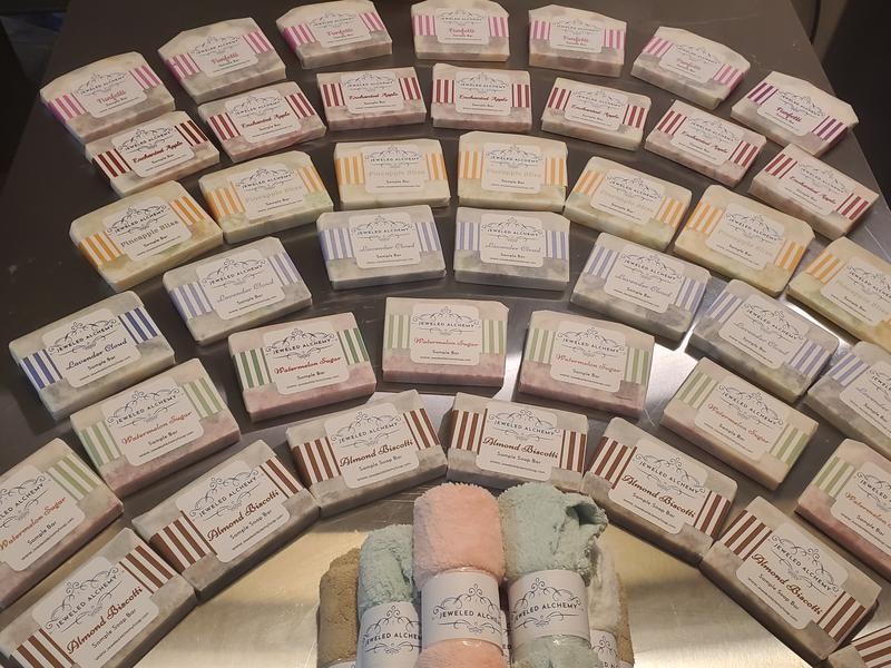 Artisan Soap Sample Set – 9 Luxurious Scents + 2 Free Gifts clean body