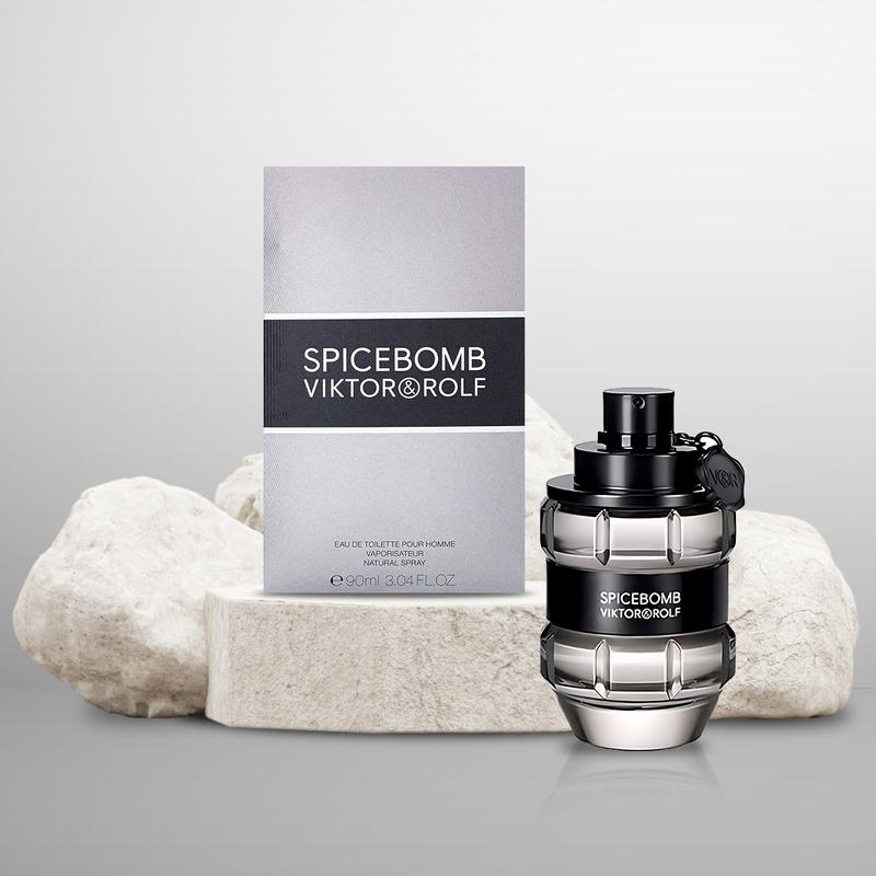 Viktor&Rolf Spicebomb Eau de Toilette Spray for Men 3.04 Oz  90 mL