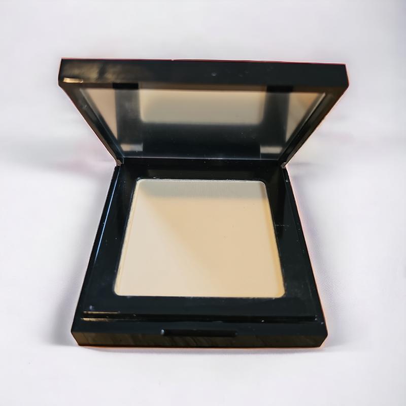 MOVING MOUNTAINS Soft Matte Foundation Powder *Skin smoothing & Oil Control*